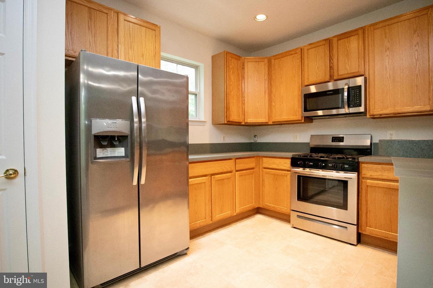 2 bedroom condo property image