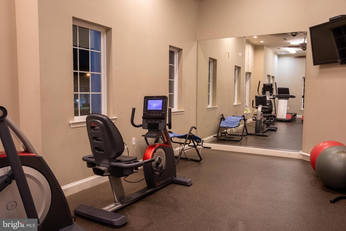 2 bedroom condo property image