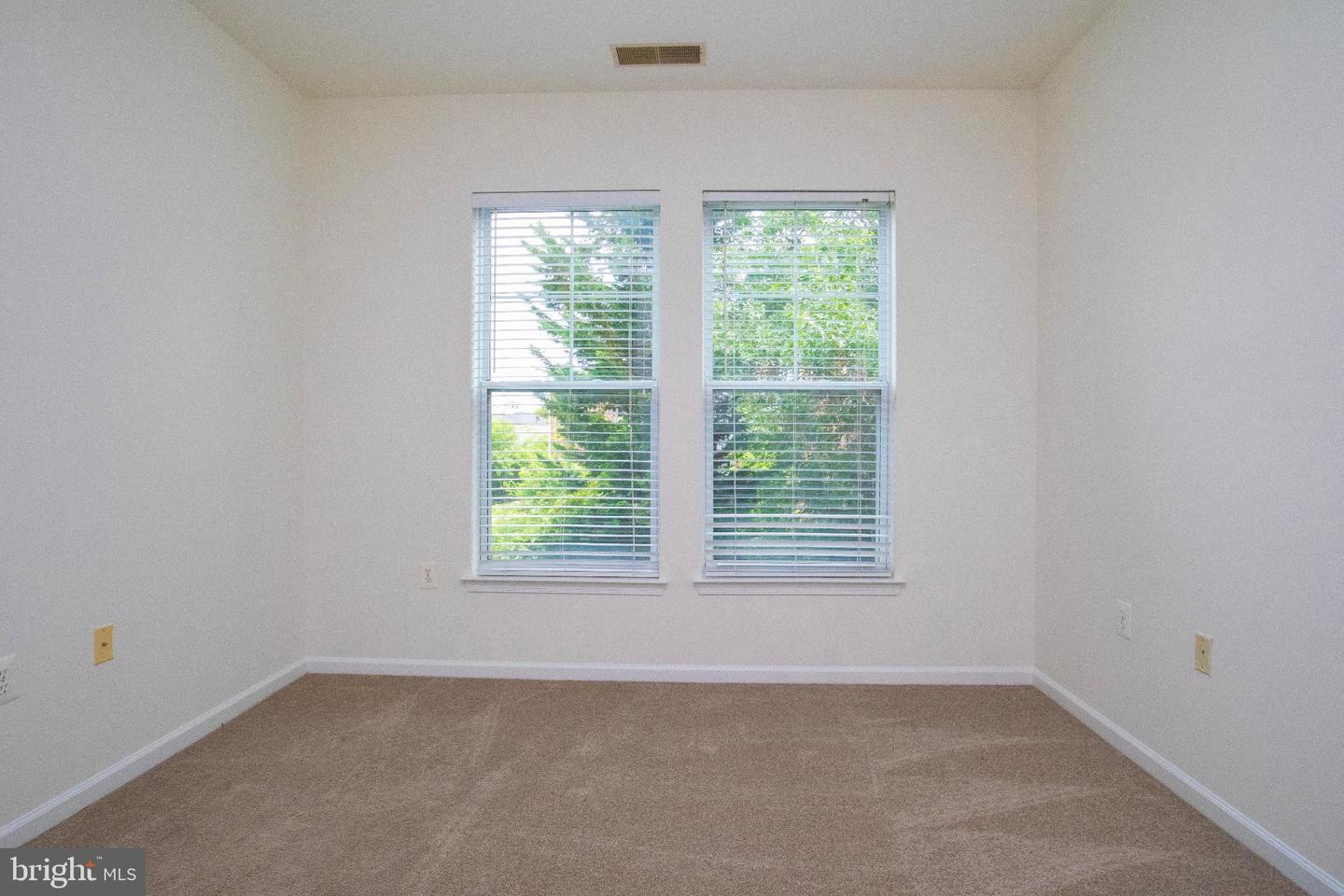 2 bedroom condo property image