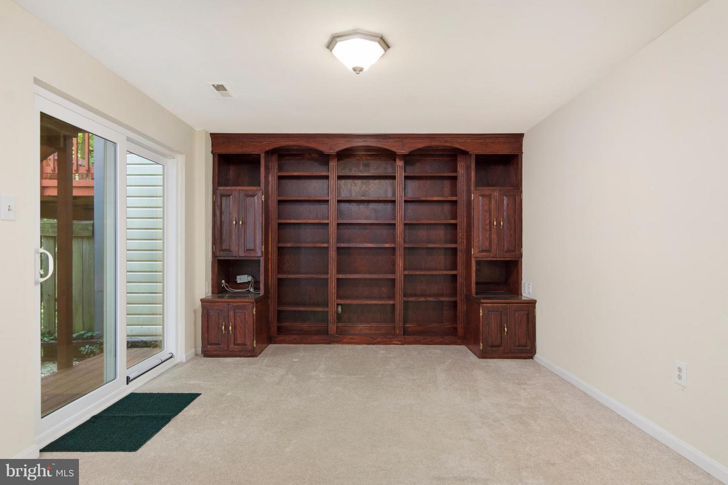 1625 Hugo Circle property image