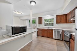 3 bedroom townhouse property image