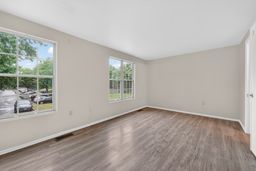 3 bedroom townhouse property image