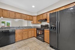 2 bedroom with full loft,3 finished floors property image
