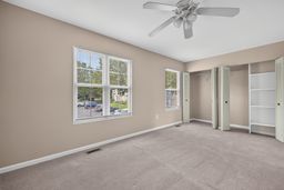 2 bedroom with full loft,3 finished floors property image