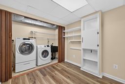 2 bedroom with full loft,3 finished floors property image