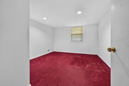 4 bedroom house with 1 car garage property image